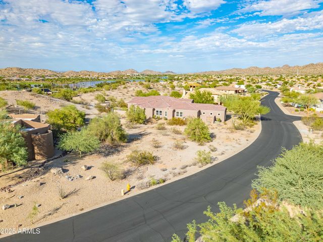 18292 W SANTA ALBERTA Lane 26, Goodyear, AZ 85338