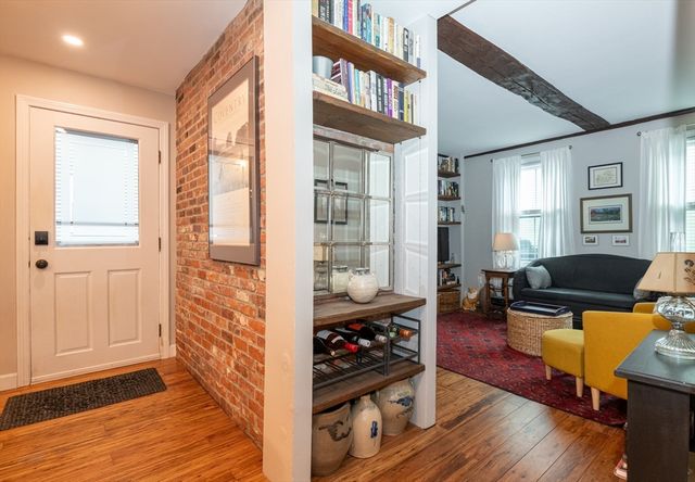1 Turner St 1, Salem, MA 01970