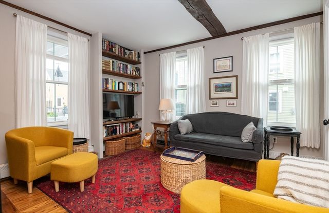 1 Turner St 1, Salem, MA 01970