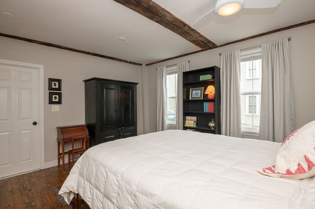 1 Turner St 1, Salem, MA 01970