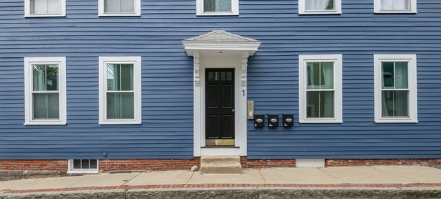 1 Turner St 1, Salem, MA 01970
