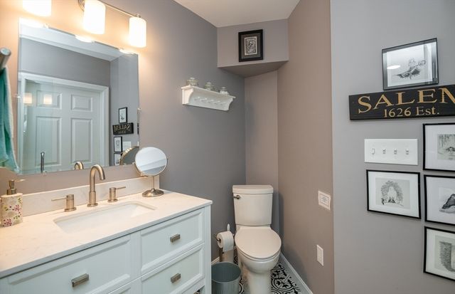 1 Turner St 1, Salem, MA 01970
