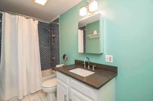 1 Turner St 1, Salem, MA 01970