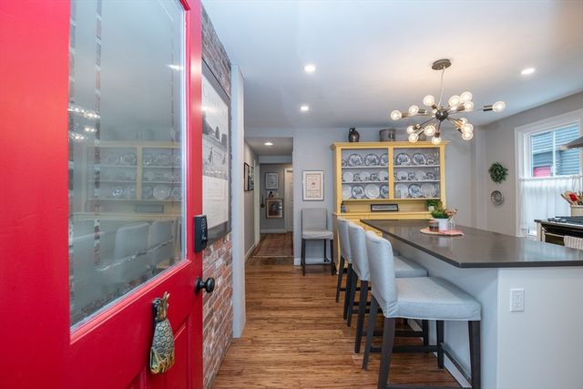1 Turner St 1, Salem, MA 01970