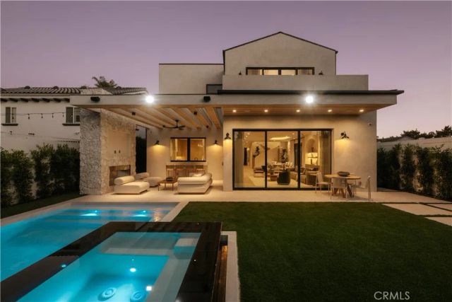 14755 Hesby Street, Sherman Oaks, CA 91403