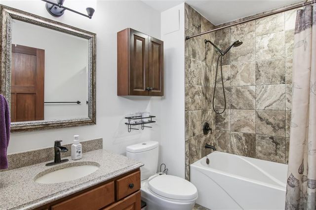 1301 Sandy Ridge Lane, Altoona, WI 54720