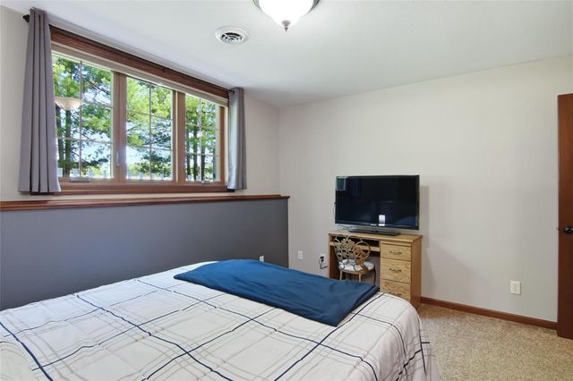 1301 Sandy Ridge Lane, Altoona, WI 54720