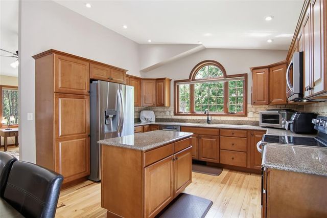 1301 Sandy Ridge Lane, Altoona, WI 54720