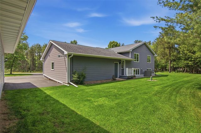 1301 Sandy Ridge Lane, Altoona, WI 54720