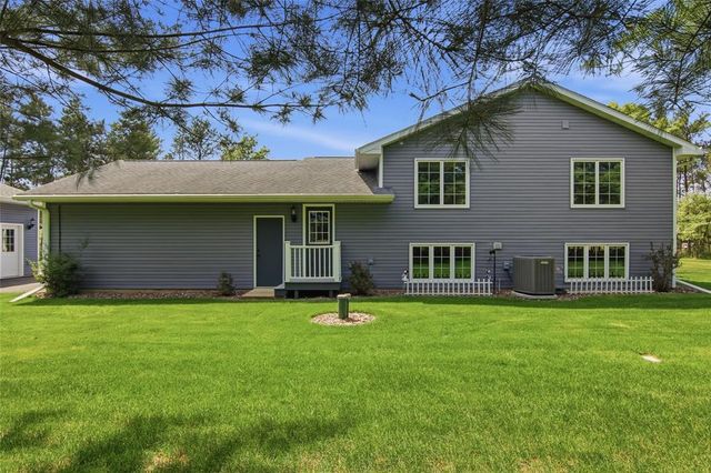 1301 Sandy Ridge Lane, Altoona, WI 54720