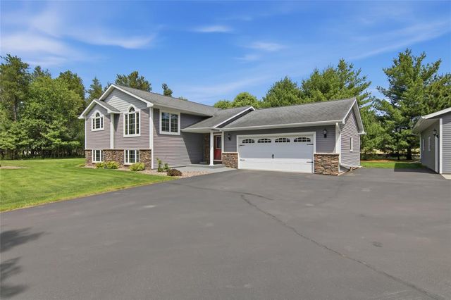 1301 Sandy Ridge Lane, Altoona, WI 54720