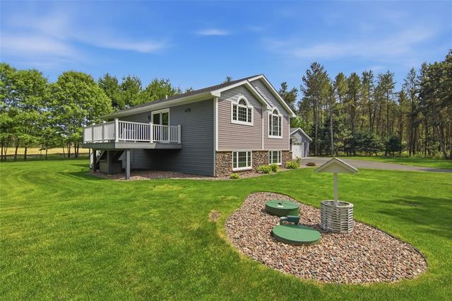 1301 Sandy Ridge Lane, Altoona, WI 54720