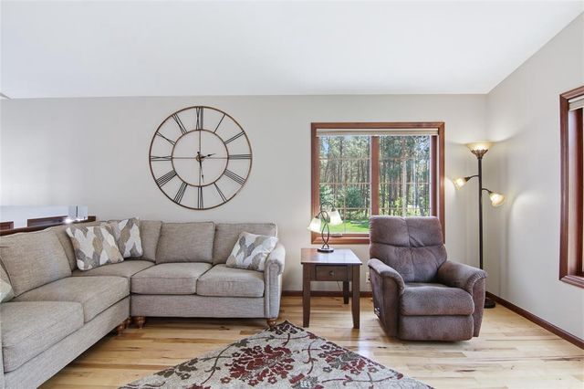 1301 Sandy Ridge Lane, Altoona, WI 54720