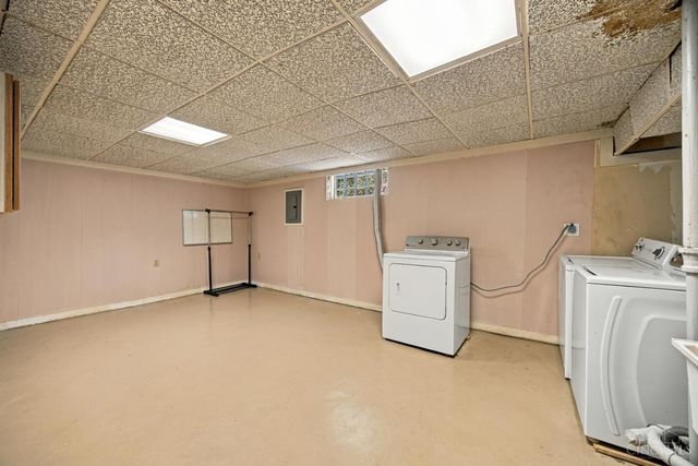 443 Triangle Avenue, Oakwood, OH 45419