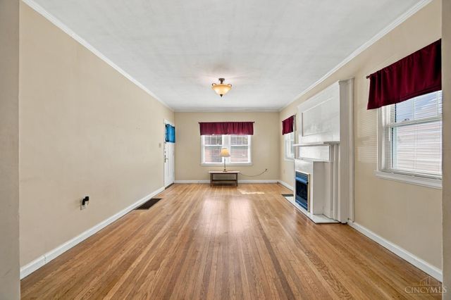 443 Triangle Avenue, Oakwood, OH 45419