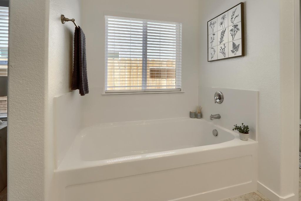 Image 17 of property listing at 726 Skyler, Merced, CA 95348