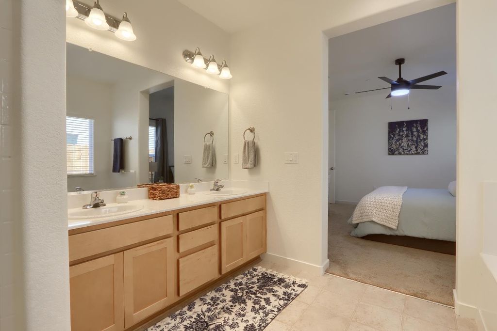 Image 20 of property listing at 726 Skyler, Merced, CA 95348