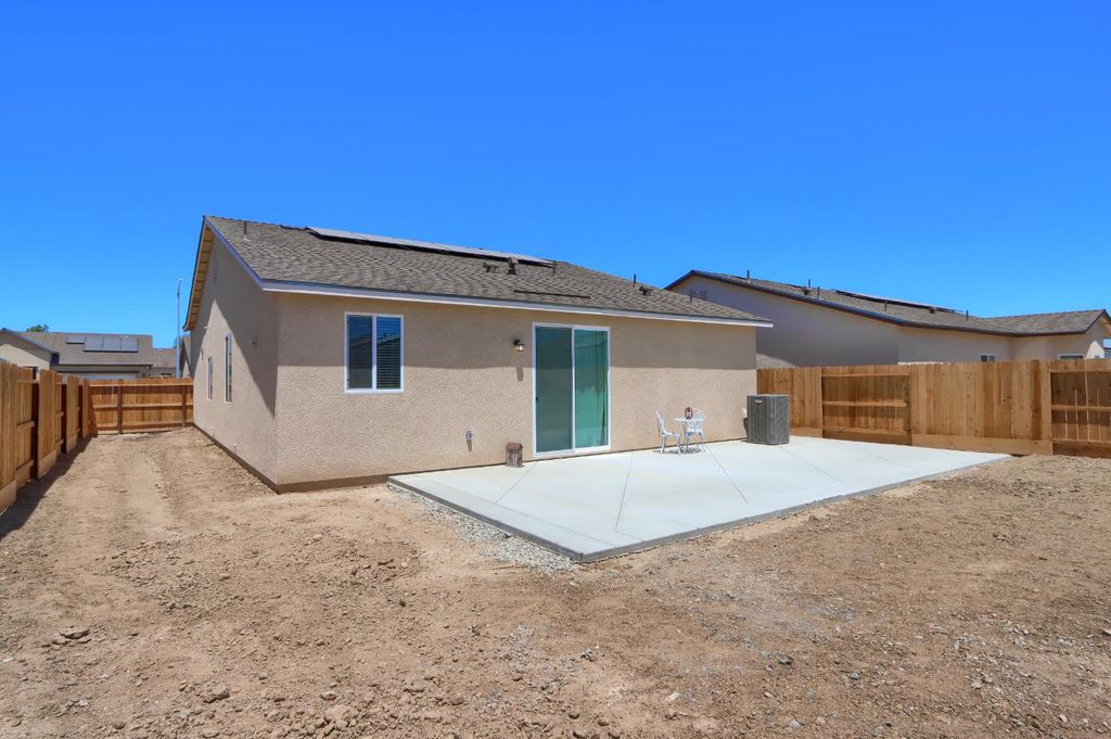 Image 36 of property listing at 726 Skyler, Merced, CA 95348