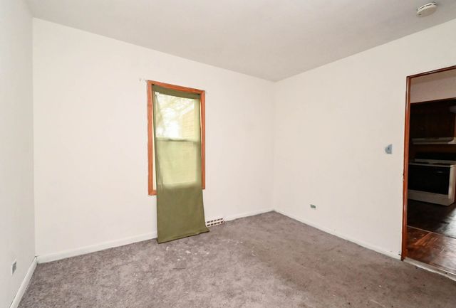 2710 30th Street, Zion, IL 60099