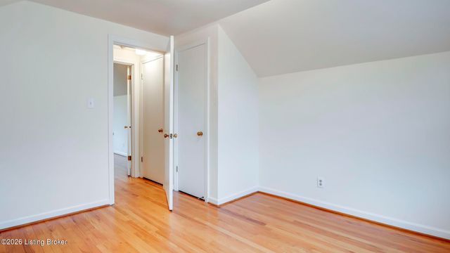 3017 Nadina Dr, Louisville, KY 40220