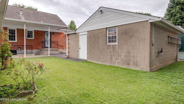 3017 Nadina Dr, Louisville, KY 40220