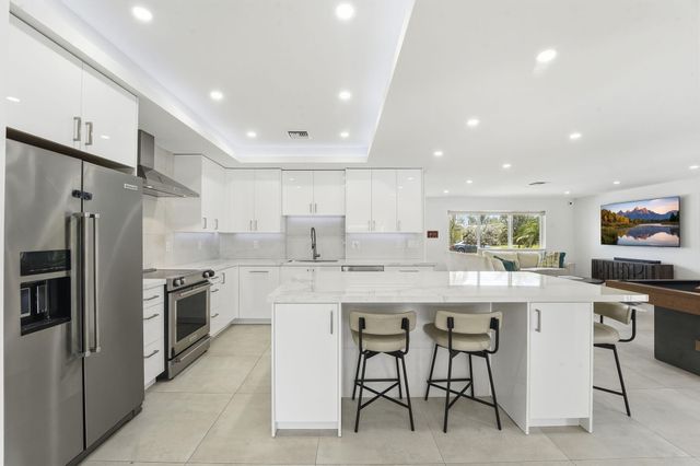 120 SE 12th Court, Pompano Beach, FL 33060
