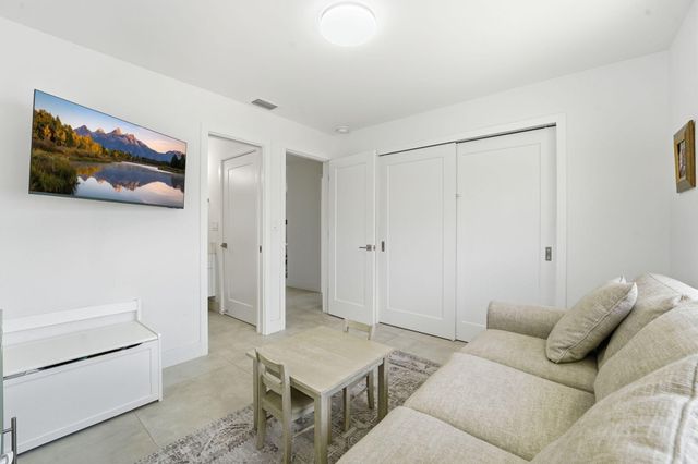 120 SE 12th Court, Pompano Beach, FL 33060