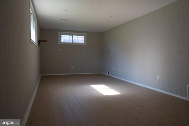 14117 LONDON LN, Rockville, MD 20853