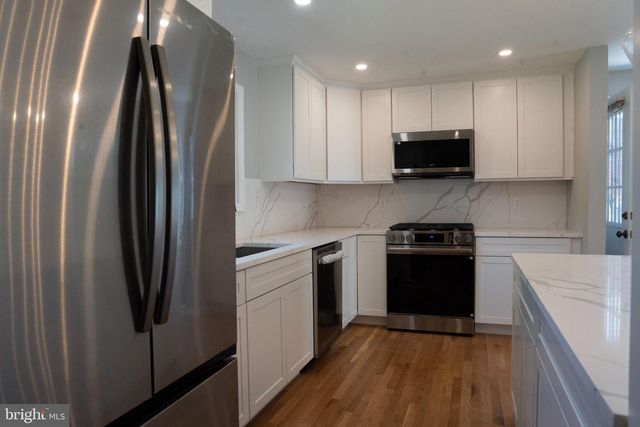 14117 LONDON LN, Rockville, MD 20853