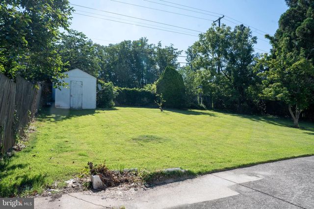 14117 LONDON LN, Rockville, MD 20853