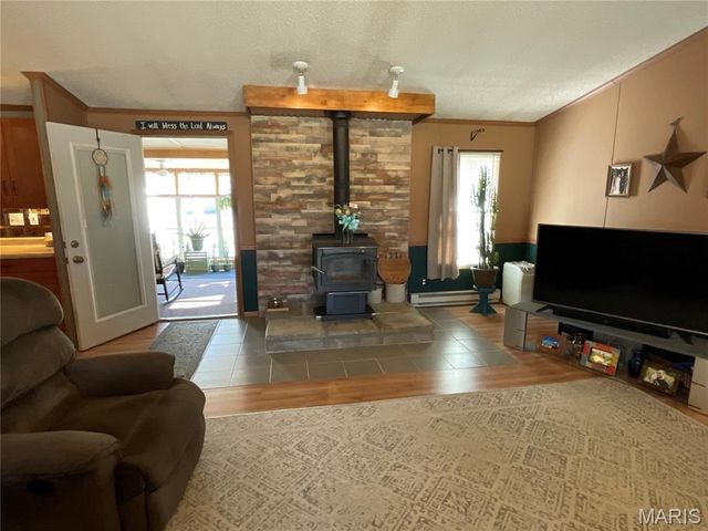 2116 County Road 607, Poplar Bluff, MO 63901