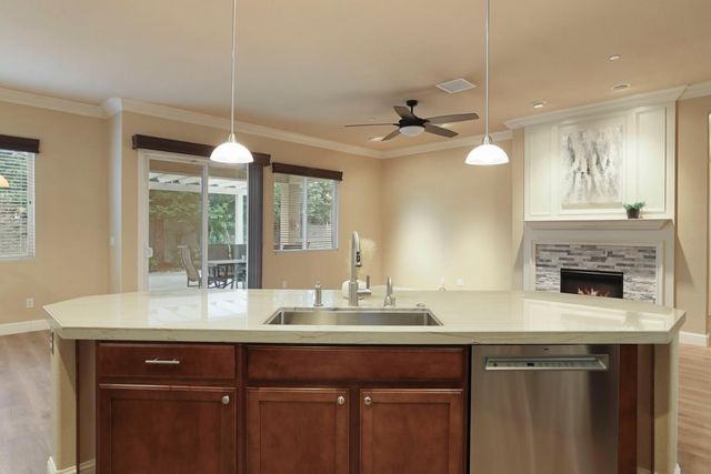 2707 Robinwood Ave, Manteca, CA 95336