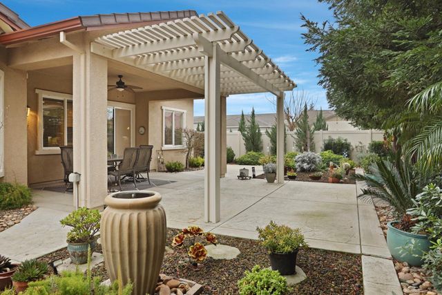 2707 Robinwood Ave, Manteca, CA 95336