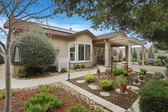 2707 Robinwood Ave, Manteca, CA 95336