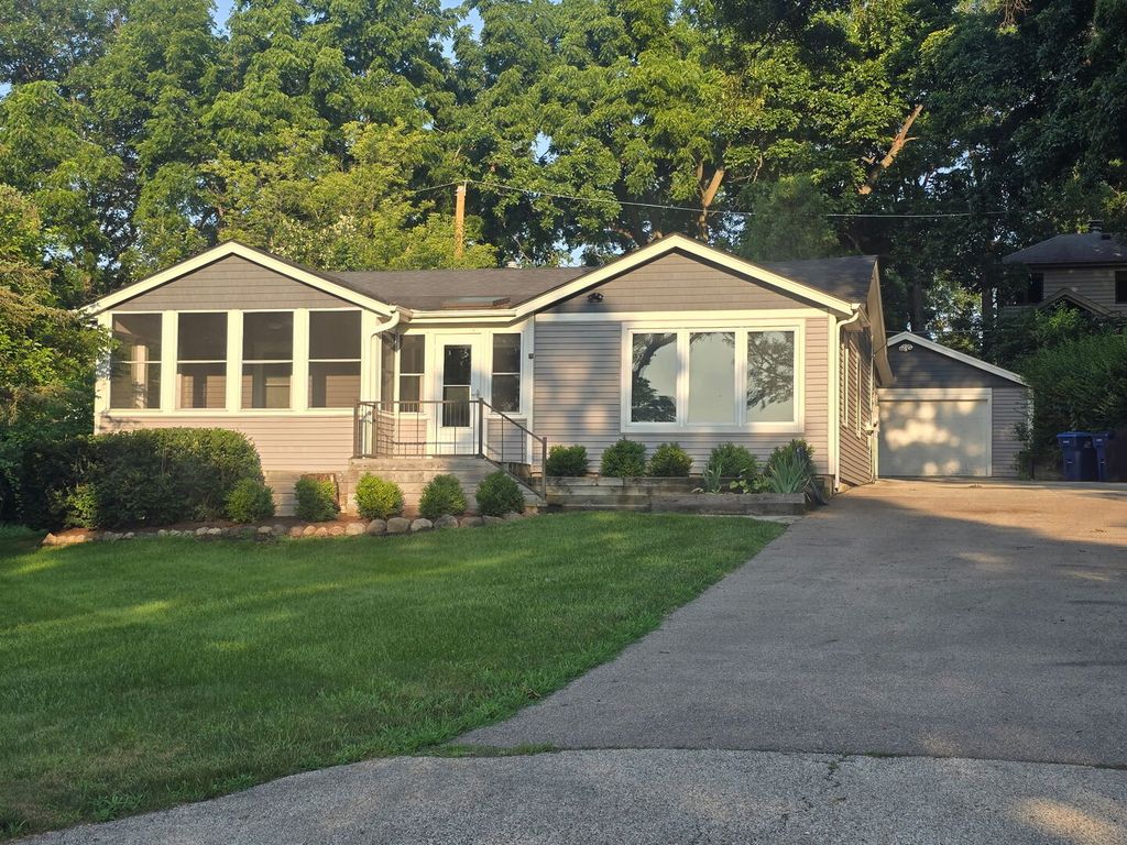 36288 S Nathan Hale Drive, Lake Villa, IL 60046