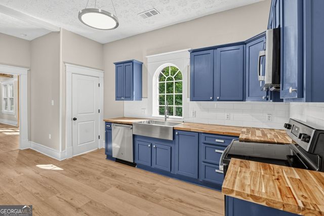 1838 Moore Street NW, Atlanta, GA 30318