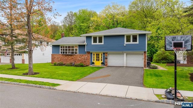 17 Wessman Drive, West Orange, NJ 07052