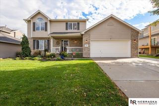 7656 S 37th Street, Lincoln, NE 68516