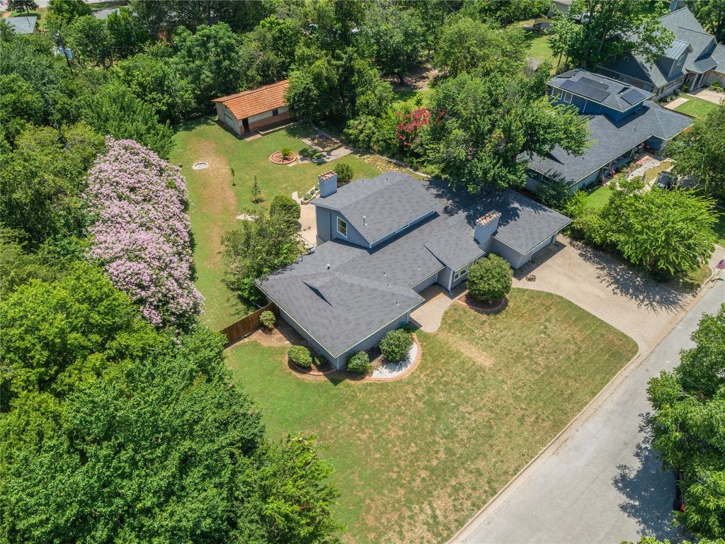 7064 Brooks Avenue, Richland Hills, TX 76118