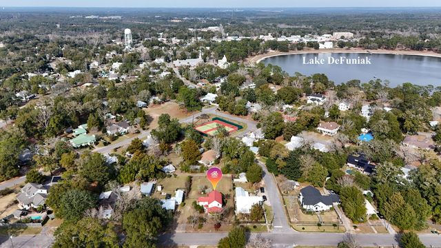 361 Park Avenue, Defuniak Springs, FL 32435