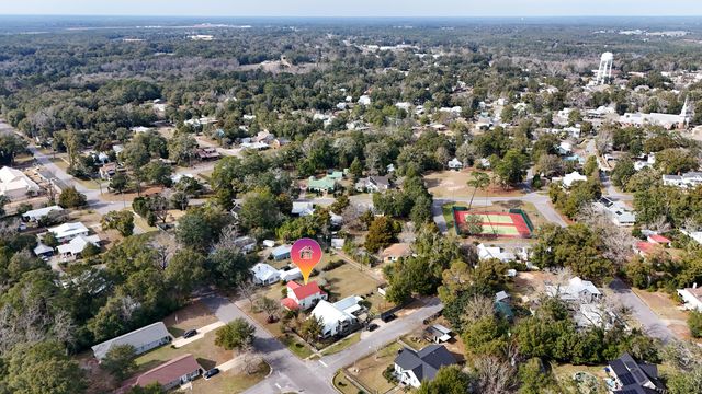 361 Park Avenue, Defuniak Springs, FL 32435