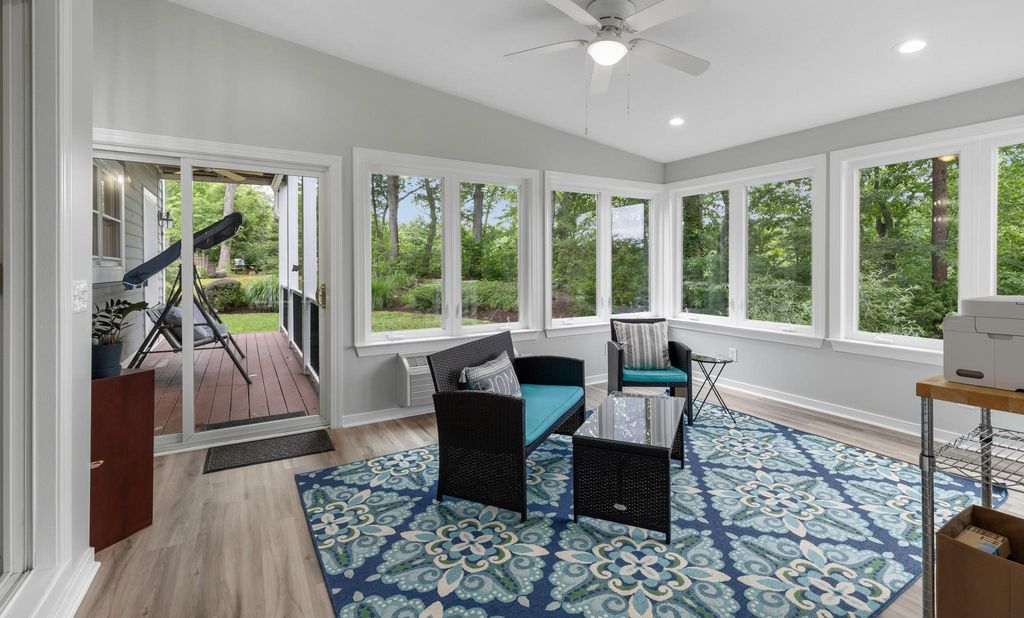 Image 23 of property listing at 575 LAUREL RD, Riva, MD 21140