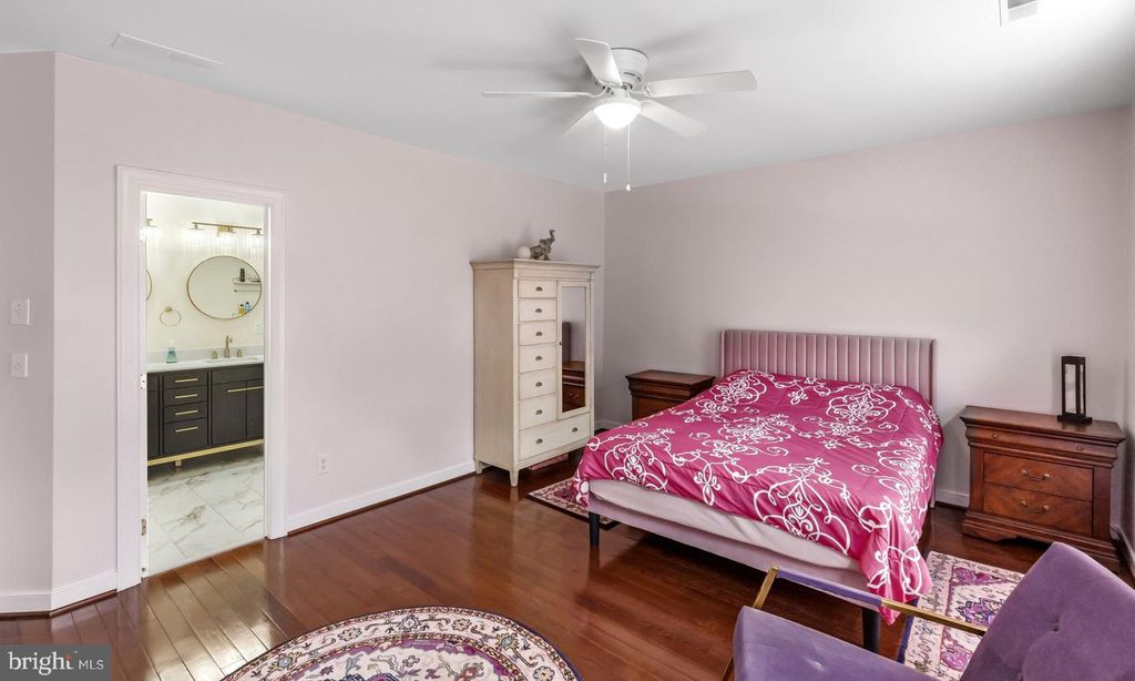 Image 35 of property listing at 575 LAUREL RD, Riva, MD 21140