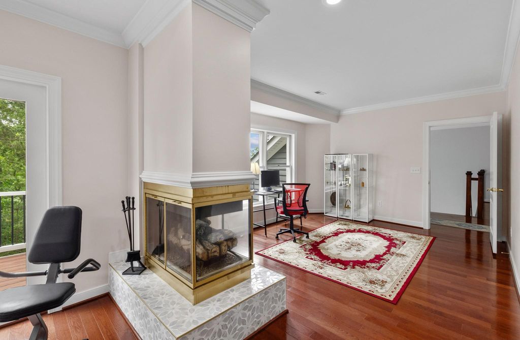Image 41 of property listing at 575 LAUREL RD, Riva, MD 21140