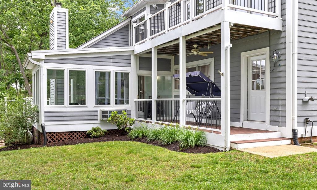 Image 62 of property listing at 575 LAUREL RD, Riva, MD 21140