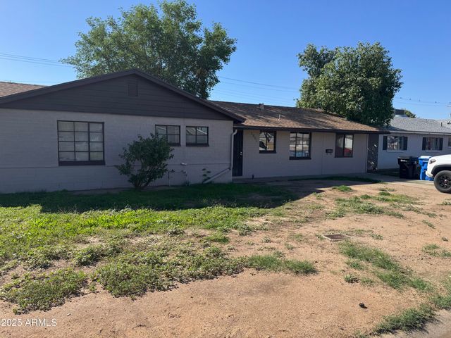 3801 W MONTEBELLO Avenue, Phoenix, AZ 85019