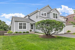 99 N Savannah Parkway, Round Lake, IL 60073