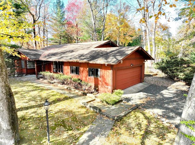 13 Lomond Avenue, Spring Valley, NY 10977