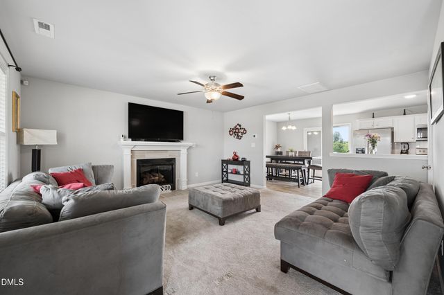 75 Falling Leaf Lane, Benson, NC 27504