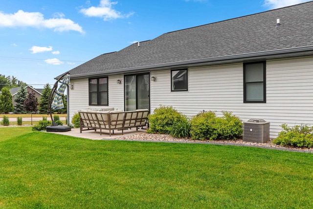 710 WESTHILL DRIVE, Green Bay, WI 54313